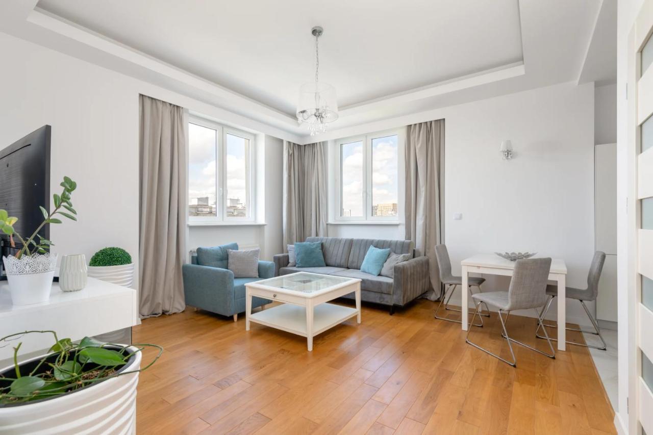 Przestronny Apartament Z Widokiem Na Miasto W Warszawie Warszawa Eksteriør bilde